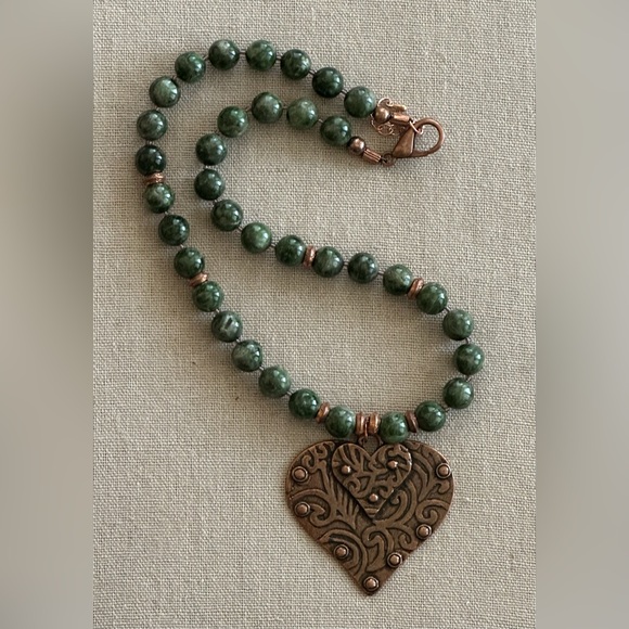 Handmade Jewelry - 22 inch Chrome Diopside bead Necklace NWOT